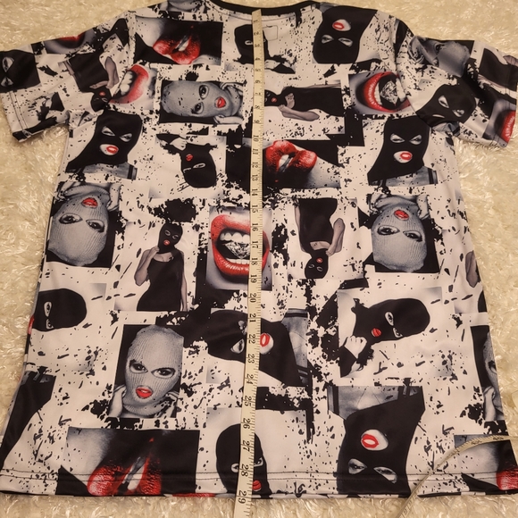 Fresh Prints of Bel-Air Women's Design T-Shirt, Black White Red, Large - Picture 6 of 6